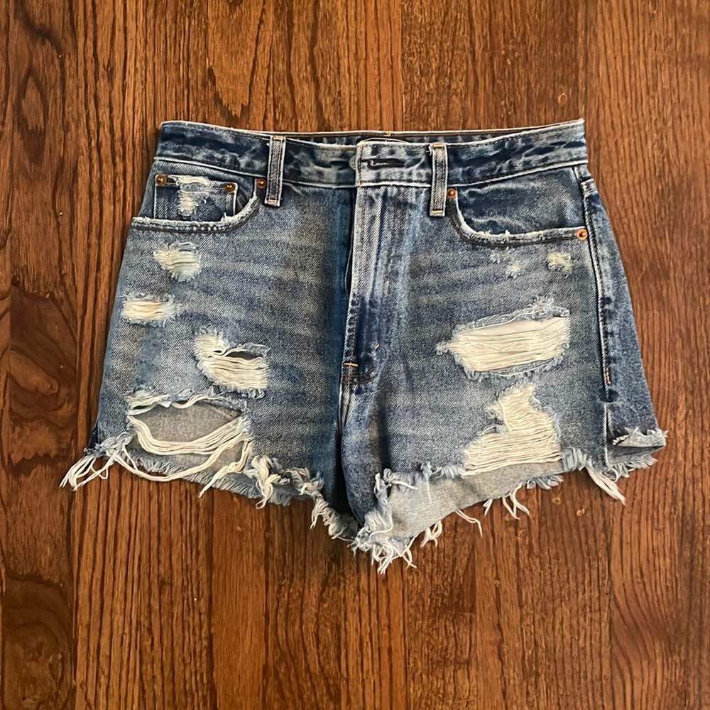 Abercrombie & Fitch Annie High Rise Short